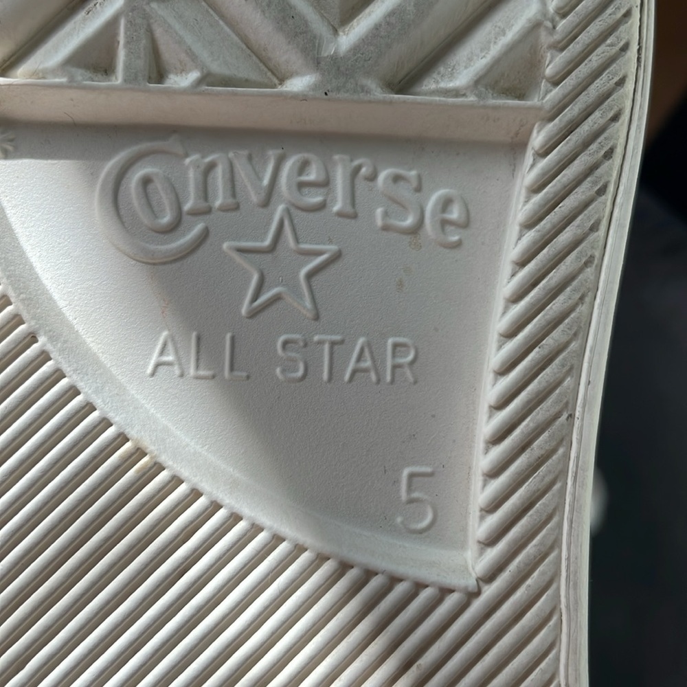 CONVERSE CHUCK TAYLOR ALL STAR LIFT PLATFORM CHERRIES - Picture 5 of 13